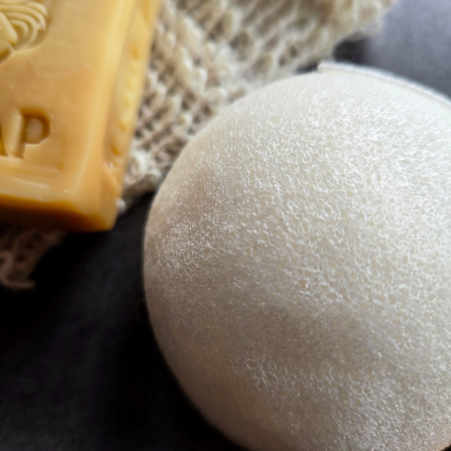 Gnat & Bee Konjac Root Facial Sponge