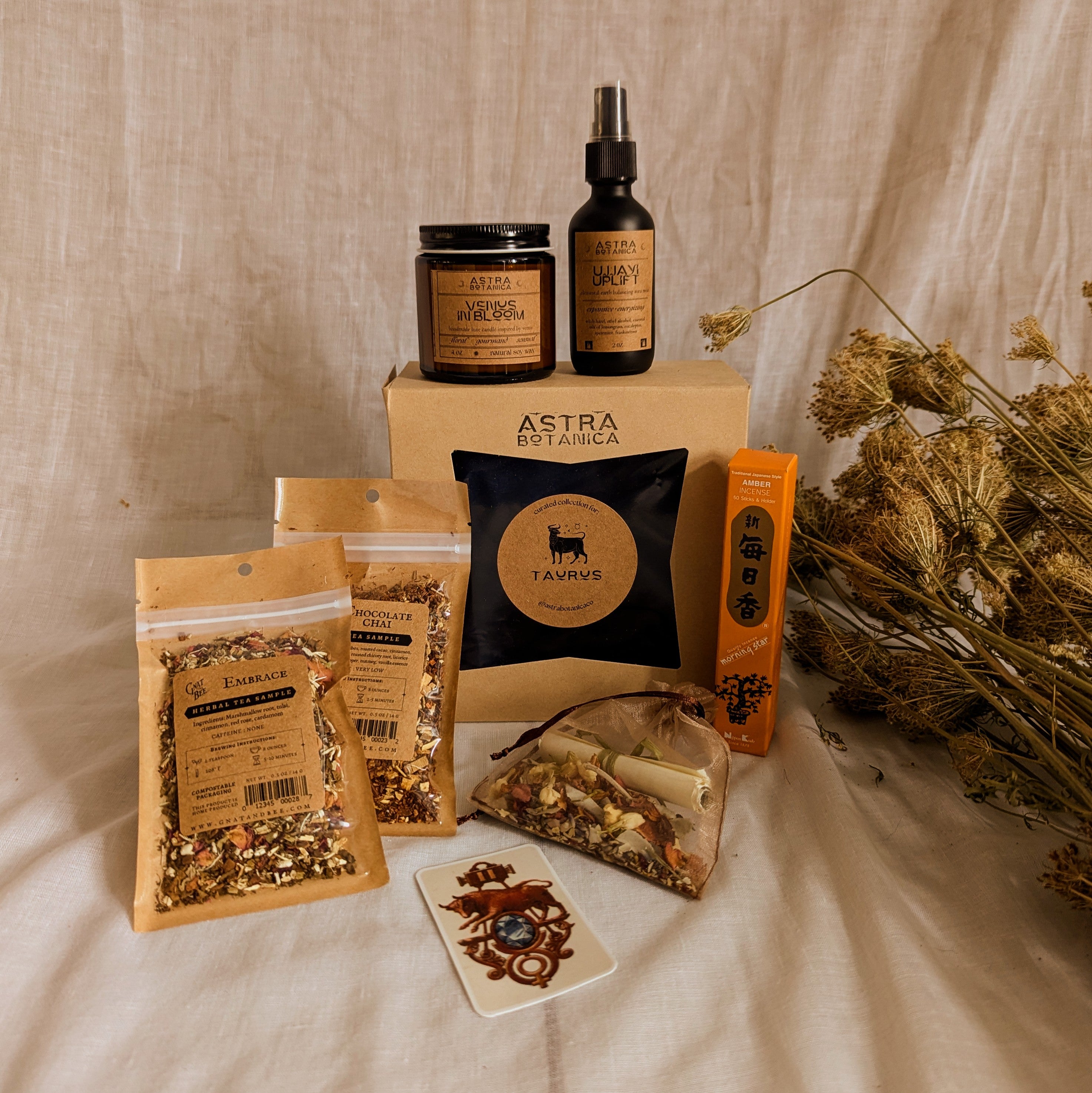 Earth Ritual Kit Earth & Cosmos Ritual Kit | Astra Botanica Gift Box – Gnat and Bee