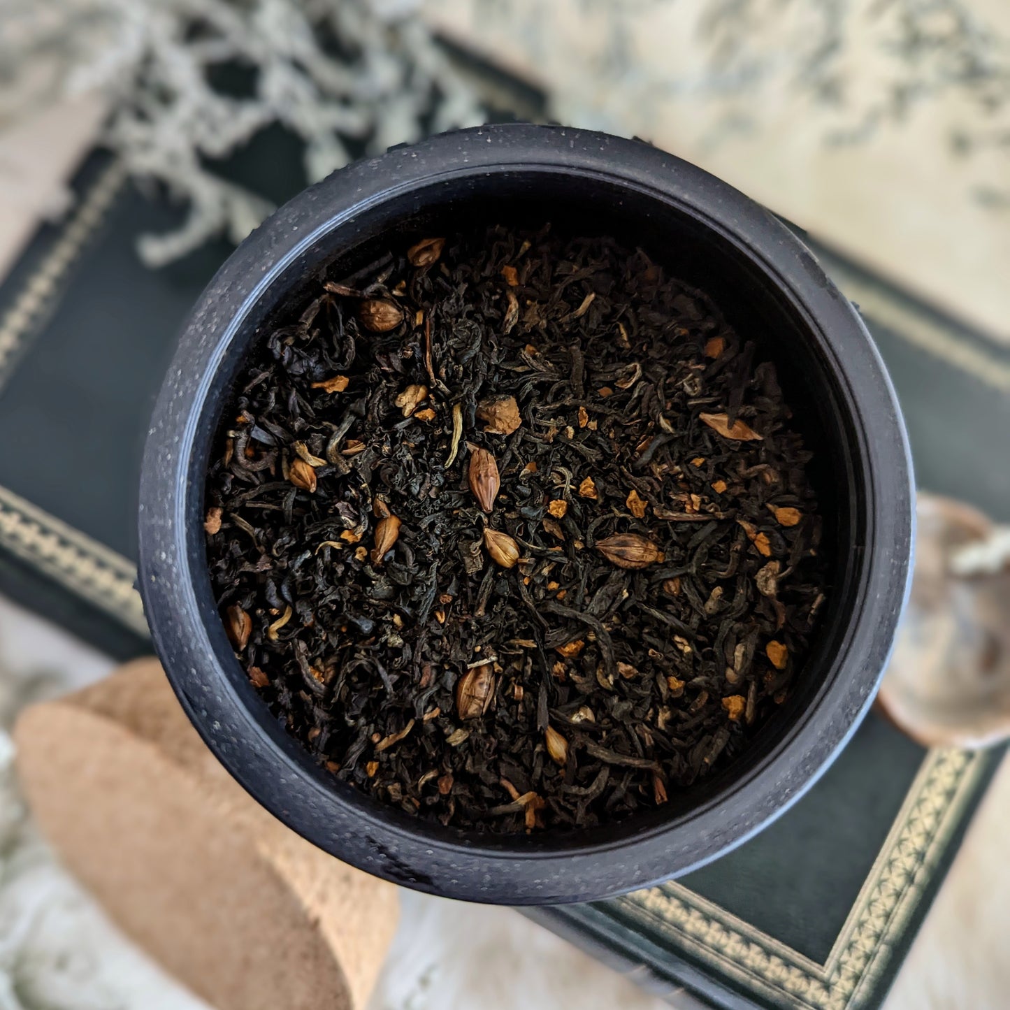 Tea Favorites | Seasonal Black Glass Jars